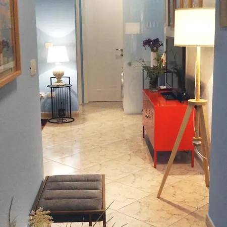 アパート Tirana_cliche_apartment ティラナ